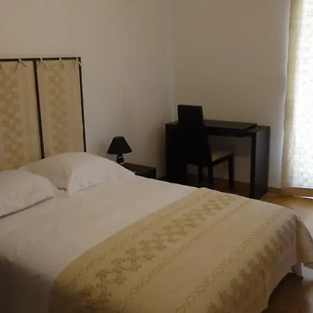 Casa Da Ladeira, *